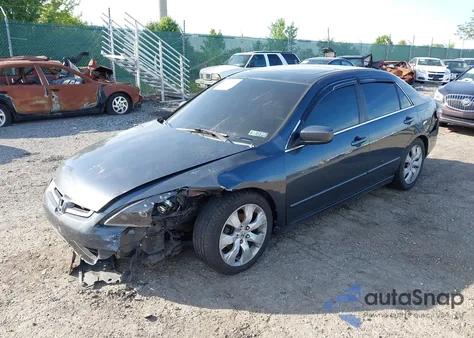 2005 Honda Accord 2.4 Ex z USA, uszkodzony, nr VIN 1HGCM55735A117613